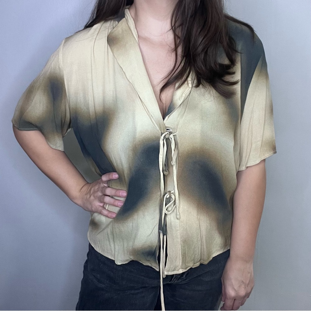 DISSH Henley Tie Front Shirt Beige Black Abstract Print US 6 - Picture 4 of 12
